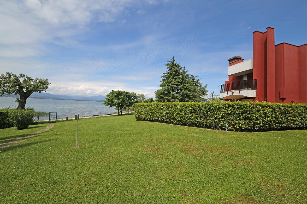 Holiday Sirmione Apartments Экстерьер фото
