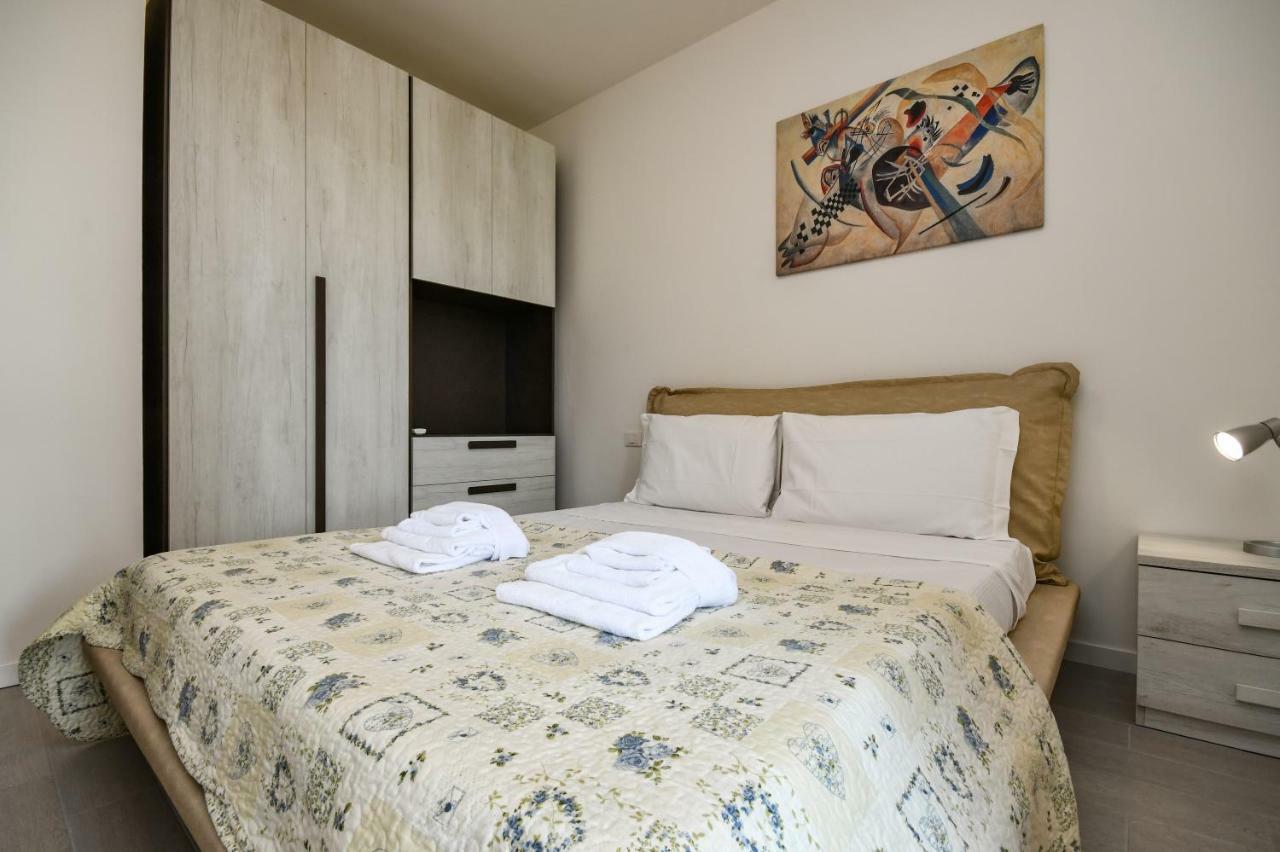 Holiday Sirmione Apartments Экстерьер фото