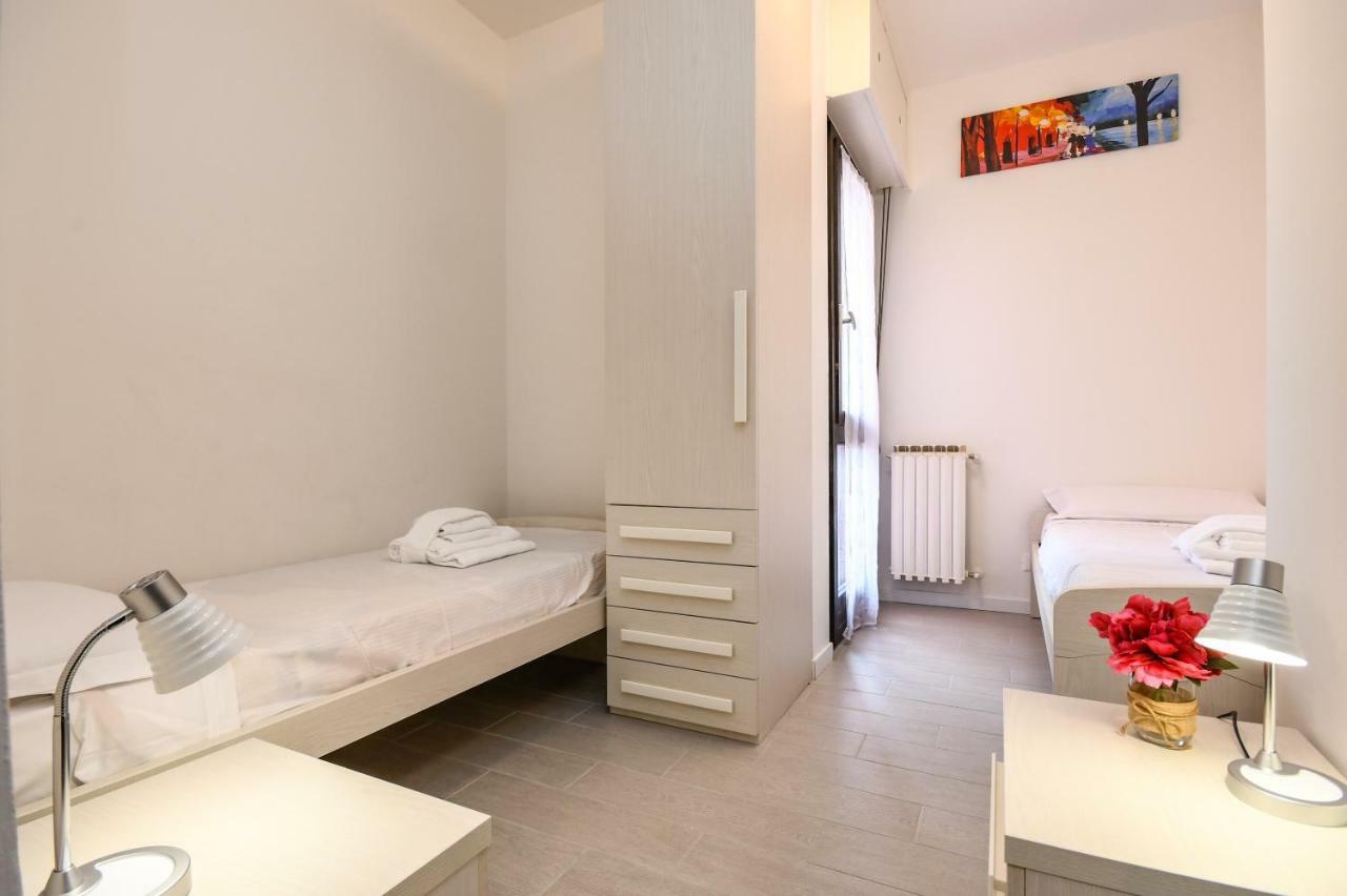 Holiday Sirmione Apartments Экстерьер фото